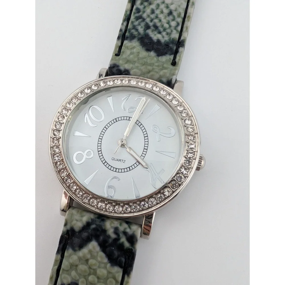 Women's Quartz Watch 41mm Case Rhinestone Bezel Black/Gray Silicone Band Working